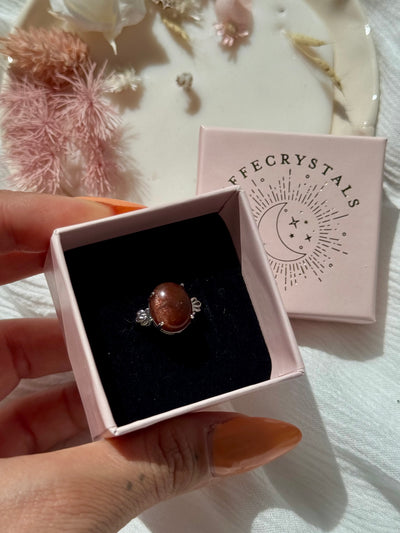 Anello in pietra del sole
