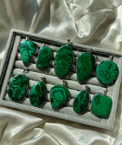 Ciondolo indiano in malachite