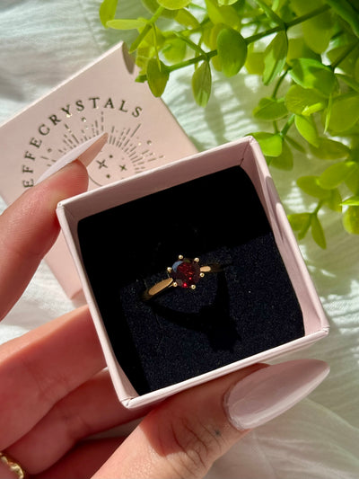 Anello in granato gold