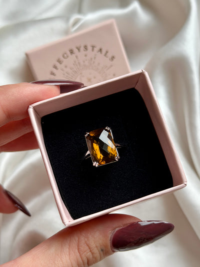 Anello in citrino fumé