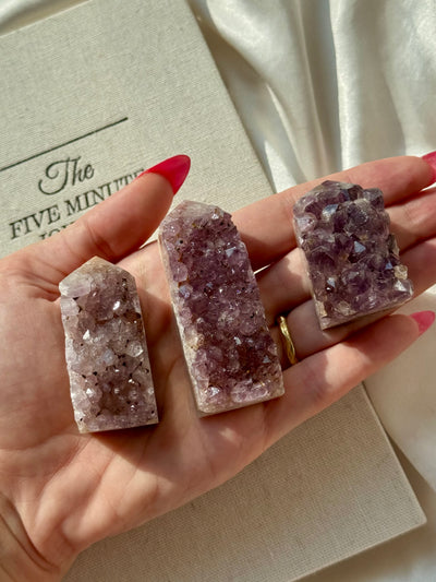 Torre in ametista druzy