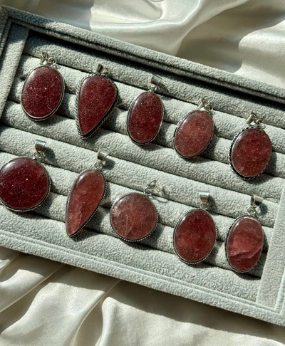 Ciondolo indiano in quarzo fragola